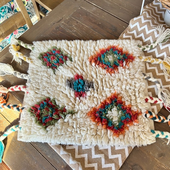 West Elm Place settings - Picture 2 of 4